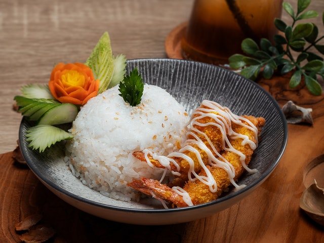 Rice plate with crispy shrimp